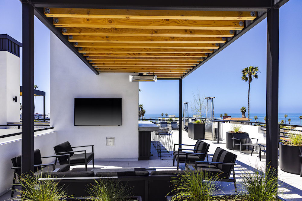 Large outdoor patio with entertainment 